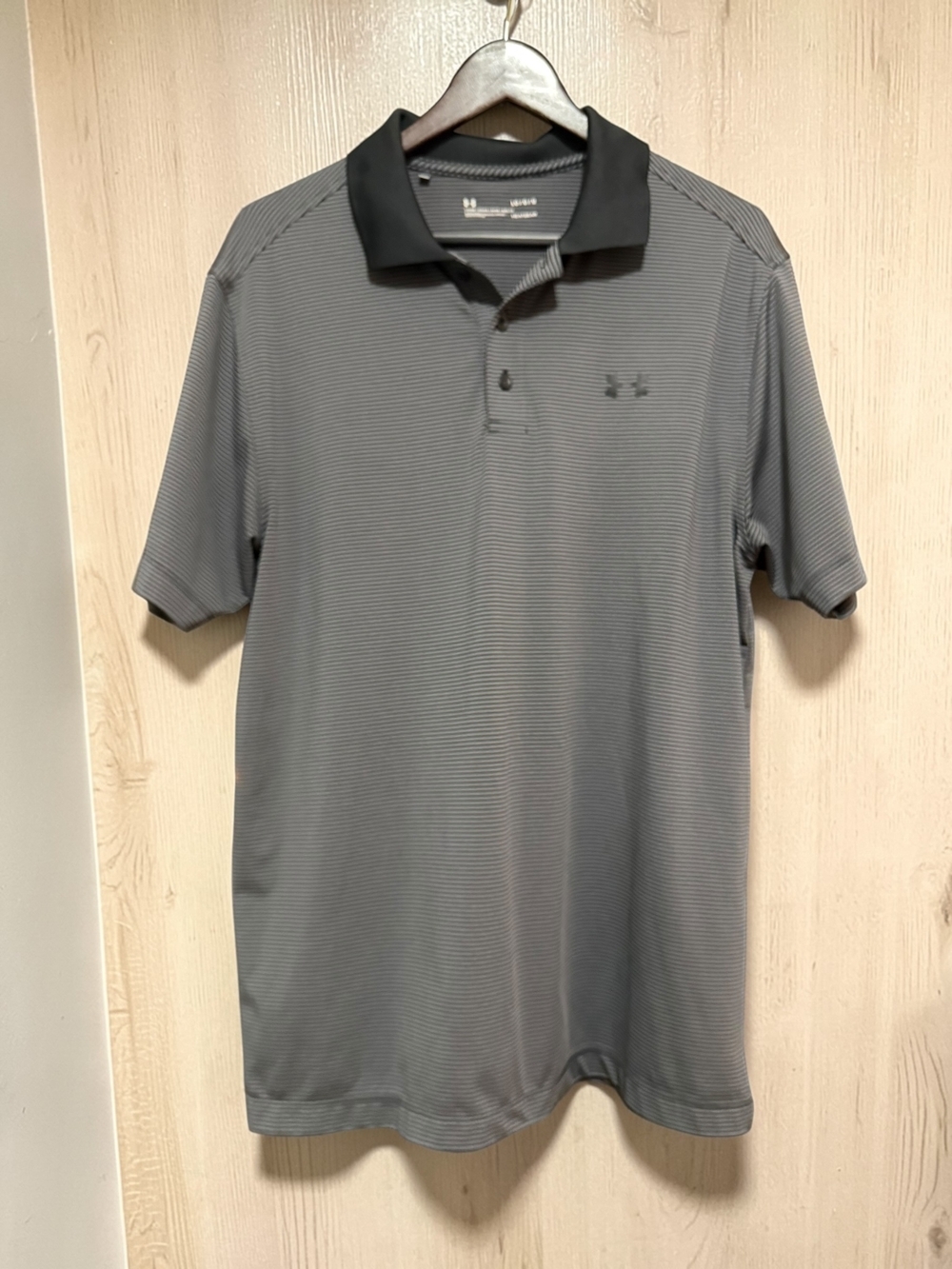 Under Armour HeatGear Polo Shirt Mens Large Gray Striped Performance Golf - Picture 1 of 4